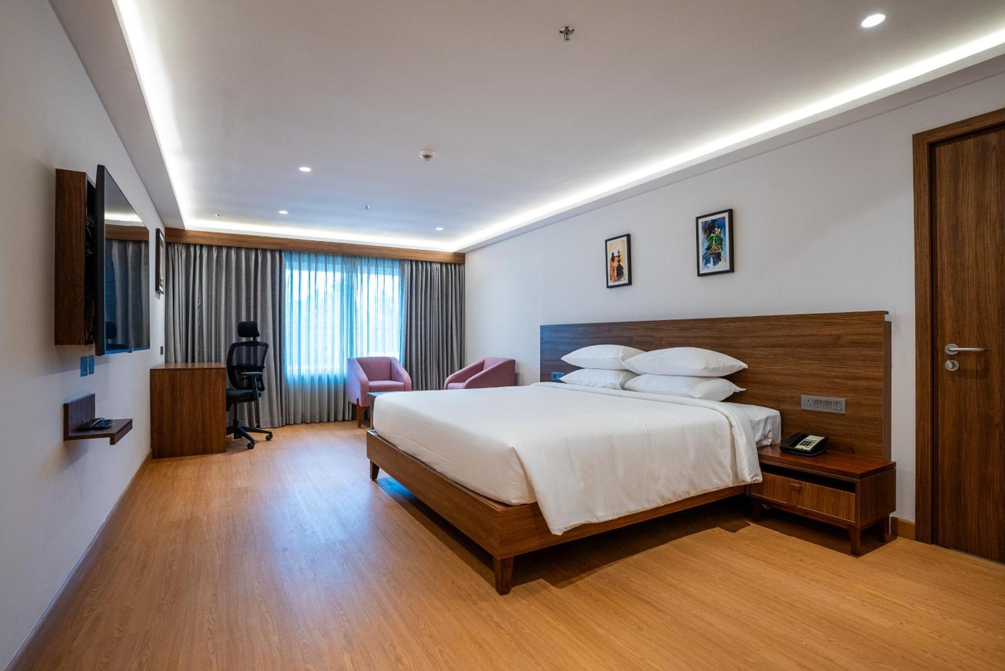 Lilac Hotel กูรูวาเยอร์ ภายนอก รูปภาพ